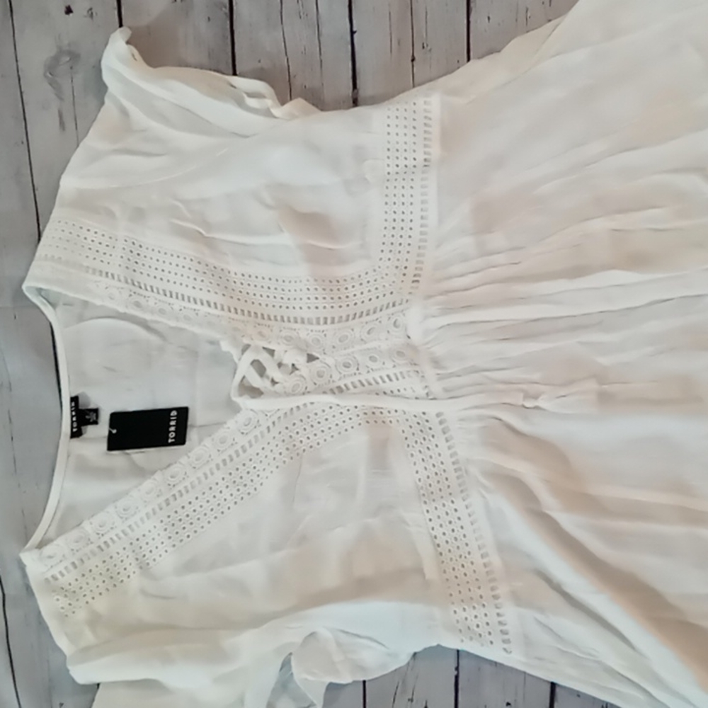 Torrid White Bohemian Top NWT Size 2X